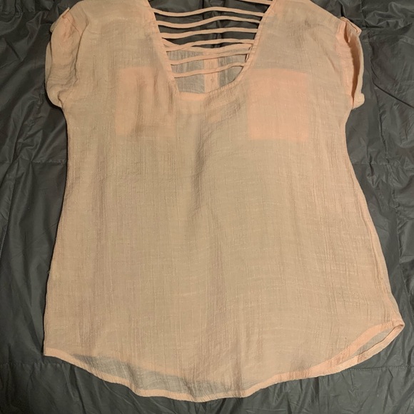 Soft Pink Blouse - Picture 2 of 3